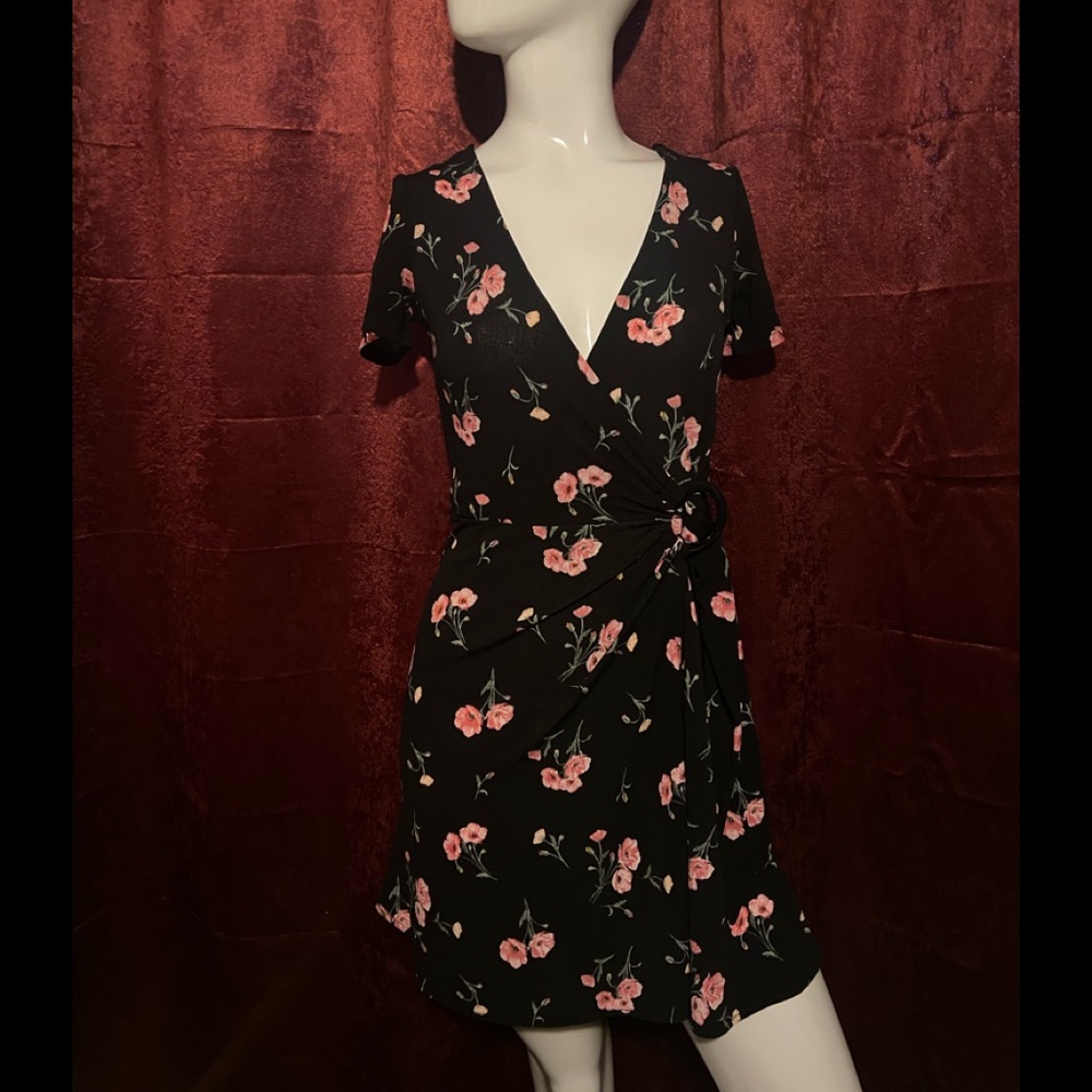 Floral Wrap MIDI Dress